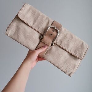 Bcbgmaxazria cream tan monogram clutch Y2K